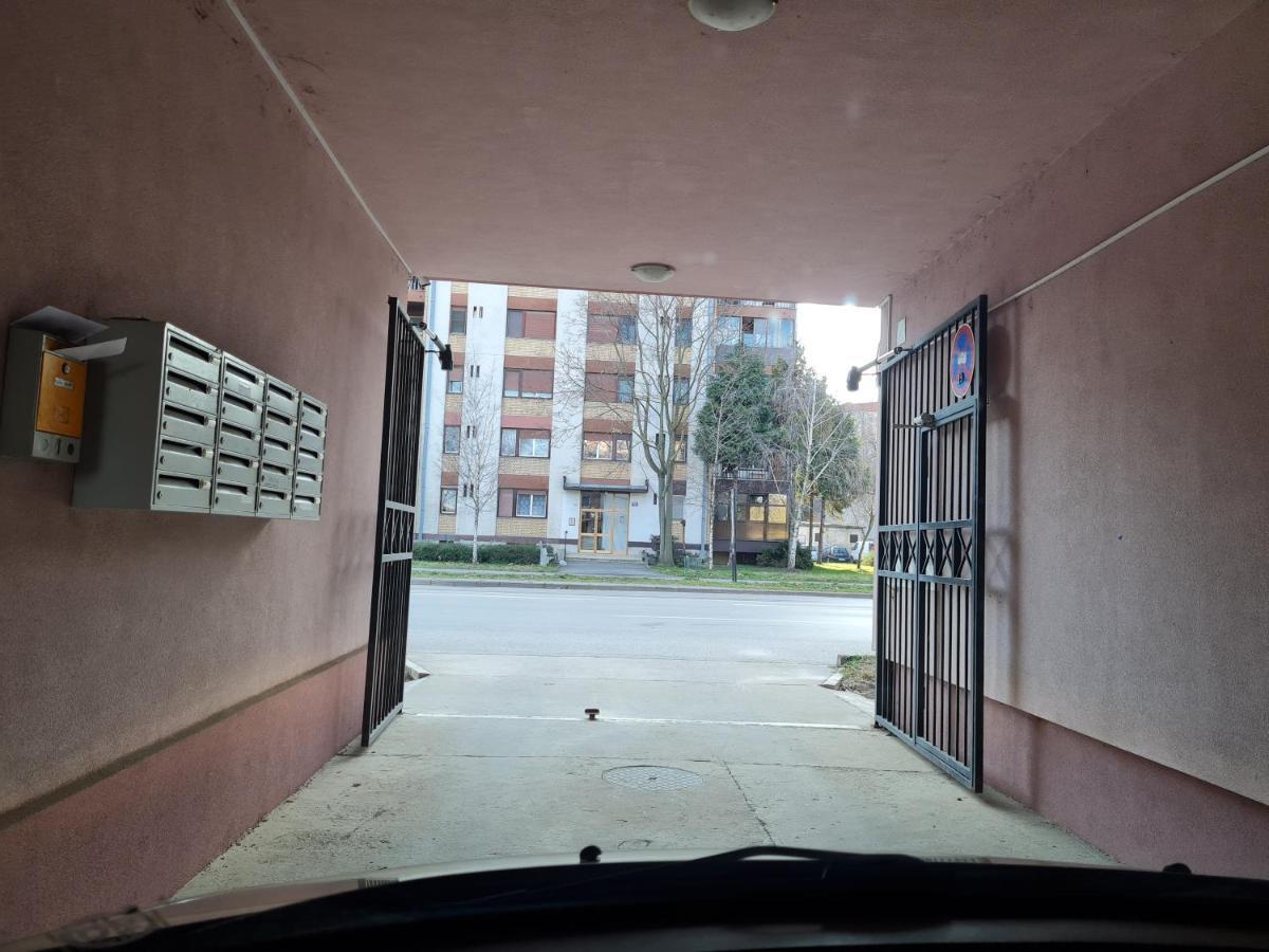Apartman Karibo 松博尔 外观 照片